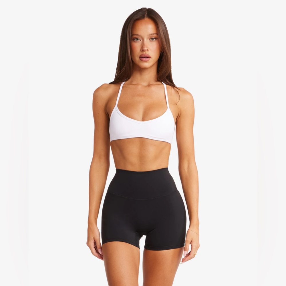 Women’s Scoop Neck White Sports Bra